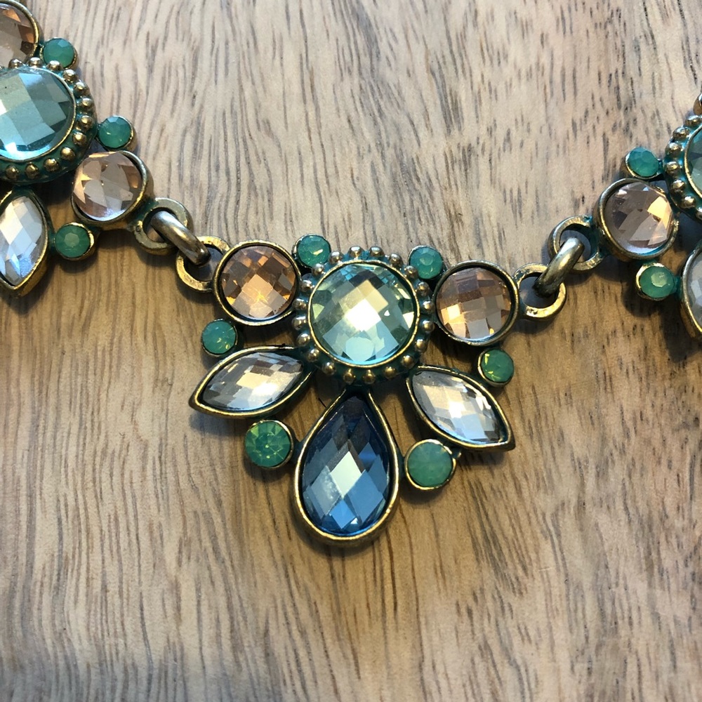 Statement necklace - Picture 2 of 3